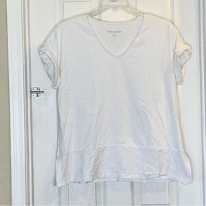 Soft Surroundings White V Neck Rolled Sleeves Tee Size Large